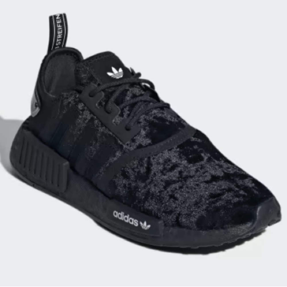 ADIDAS Originals Women’s Triple Black Velvet NMD_R1 Sneakers GW5682